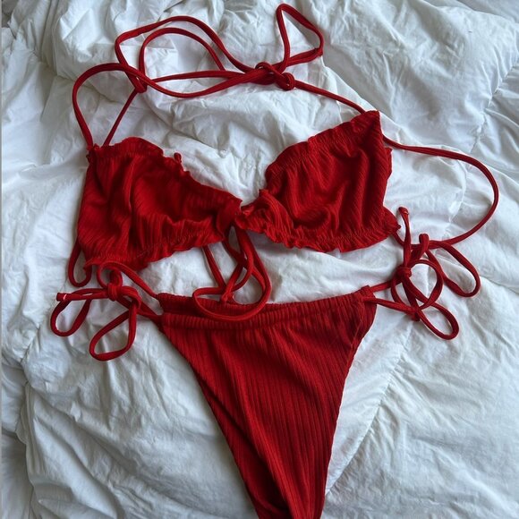 Red Bikini - Picture 2 of 5